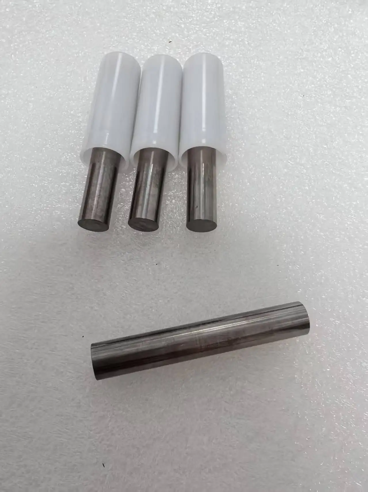

Carbide pin gauge Ø5.002 Ø5,010 Ø1.975 Ø1.987 Ø2.012 Ø2.020 Ø2.820 Ø2.909 Ø13.36 each 1pcs and Ø8.202 Ø8.212 each 3pcs
