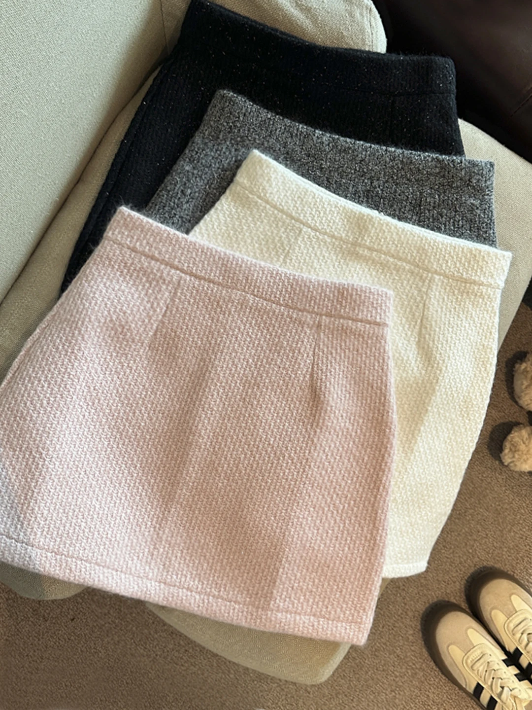 

Slimming High Waist A-Line Skirt in Woolen Velvet Fabric Women's Faion Commute Sle Anti-Light Walking ort Skirt