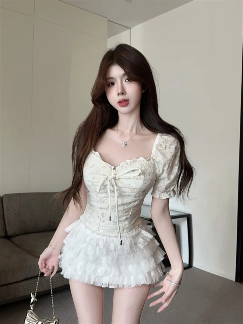 Летняя новинка Pure Desire Sweet Slimming Tie Dye Floral ort Sve футболка плюс пышная юбка комплект из двух предметов женская мода
