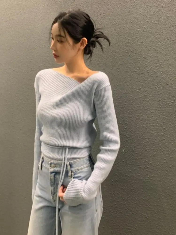 Sweter Rajutan Berenda Leher V Gaya Korea Wanita Atasan Warna Solid Kasual Slim Fit Lengan Panjang Chic Musim Gugur Musim Dingin Modis
