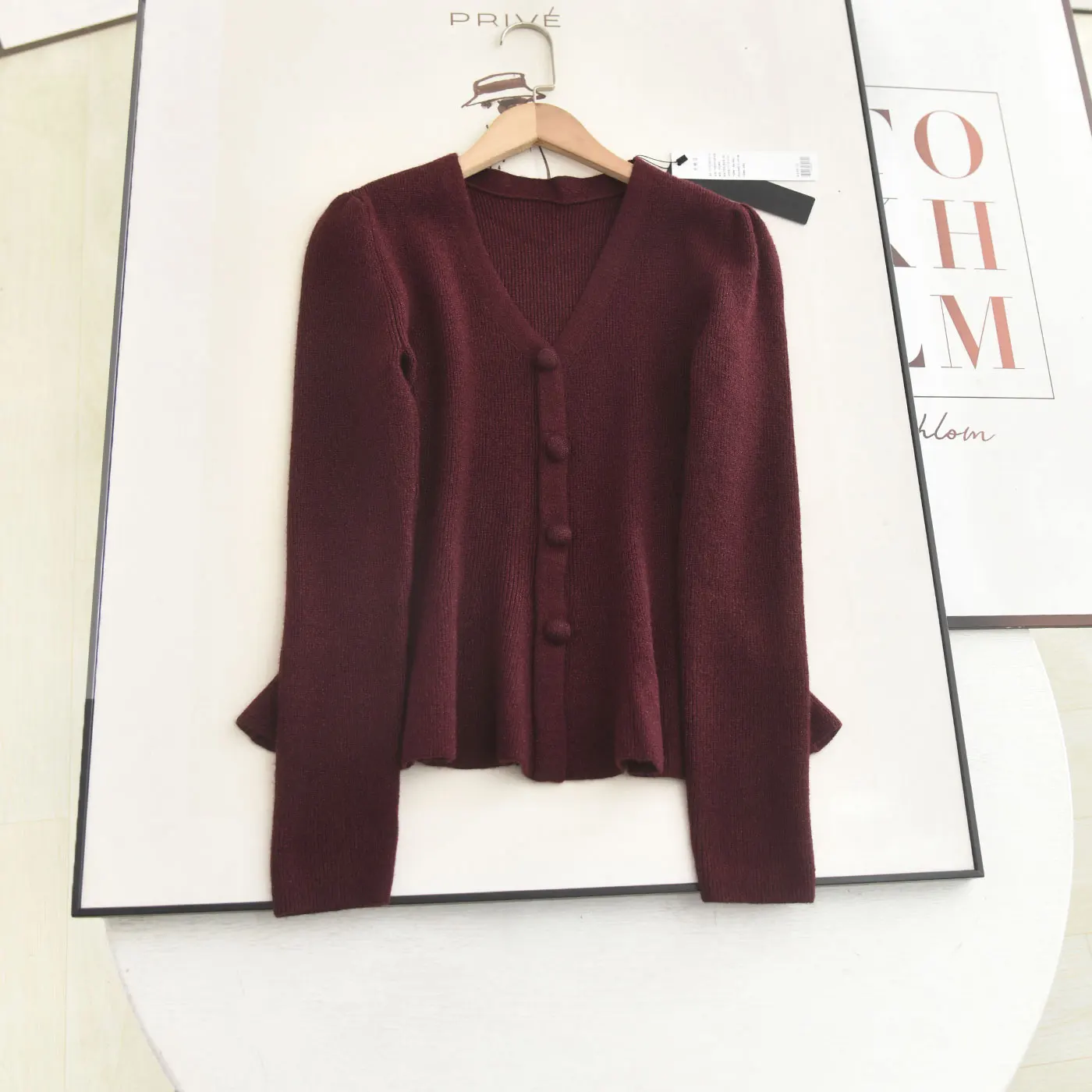 

Ele Gentle Sle Sweater V-Ne Long Sve Dstring Waist Knitted Dr for Women Spring 2026 Faion Floral Hemline