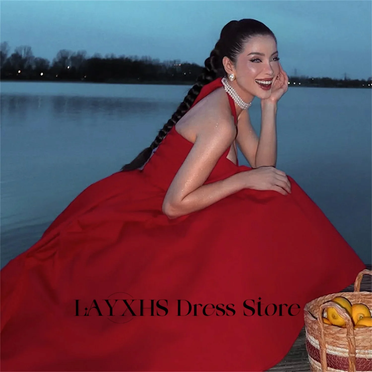 LAYXHS Sexy Vermelho Halter Vestidos de Noite Backless A Linha de Tule Chá-Comprimento Vestidos de Baile Formais Personalizados فساتmaveraات