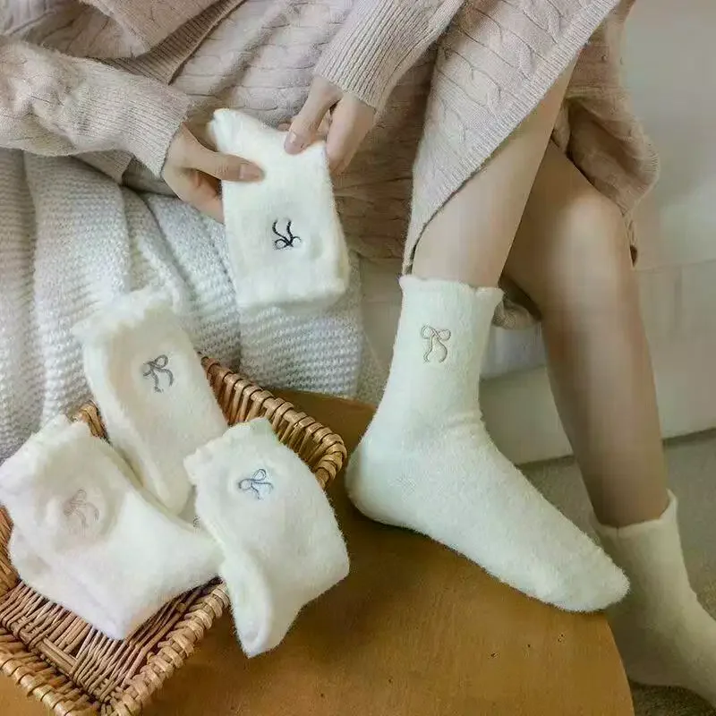 秋冬女士毛绒家居袜