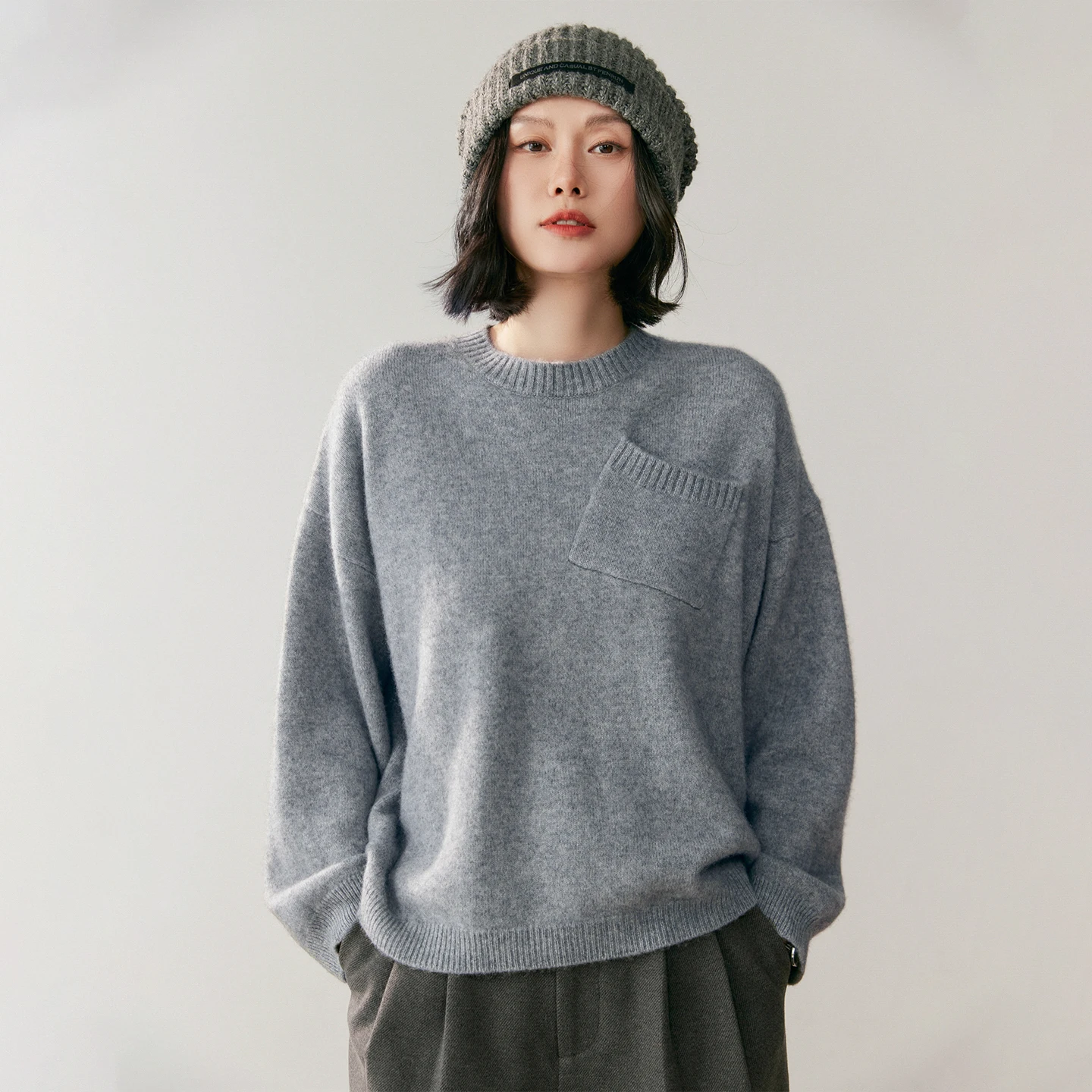 

100% cashmere women's sweater O-neck knitted women's pullover Korean version solid color loose warm women's top