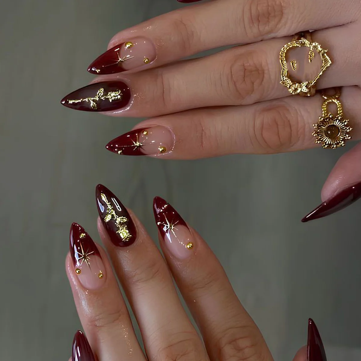 24pcs Almond False Nail Art French Wine Red Smudge Fake Nails Tips with Flower Starlight Press on Nails Sets Reusable Manicure