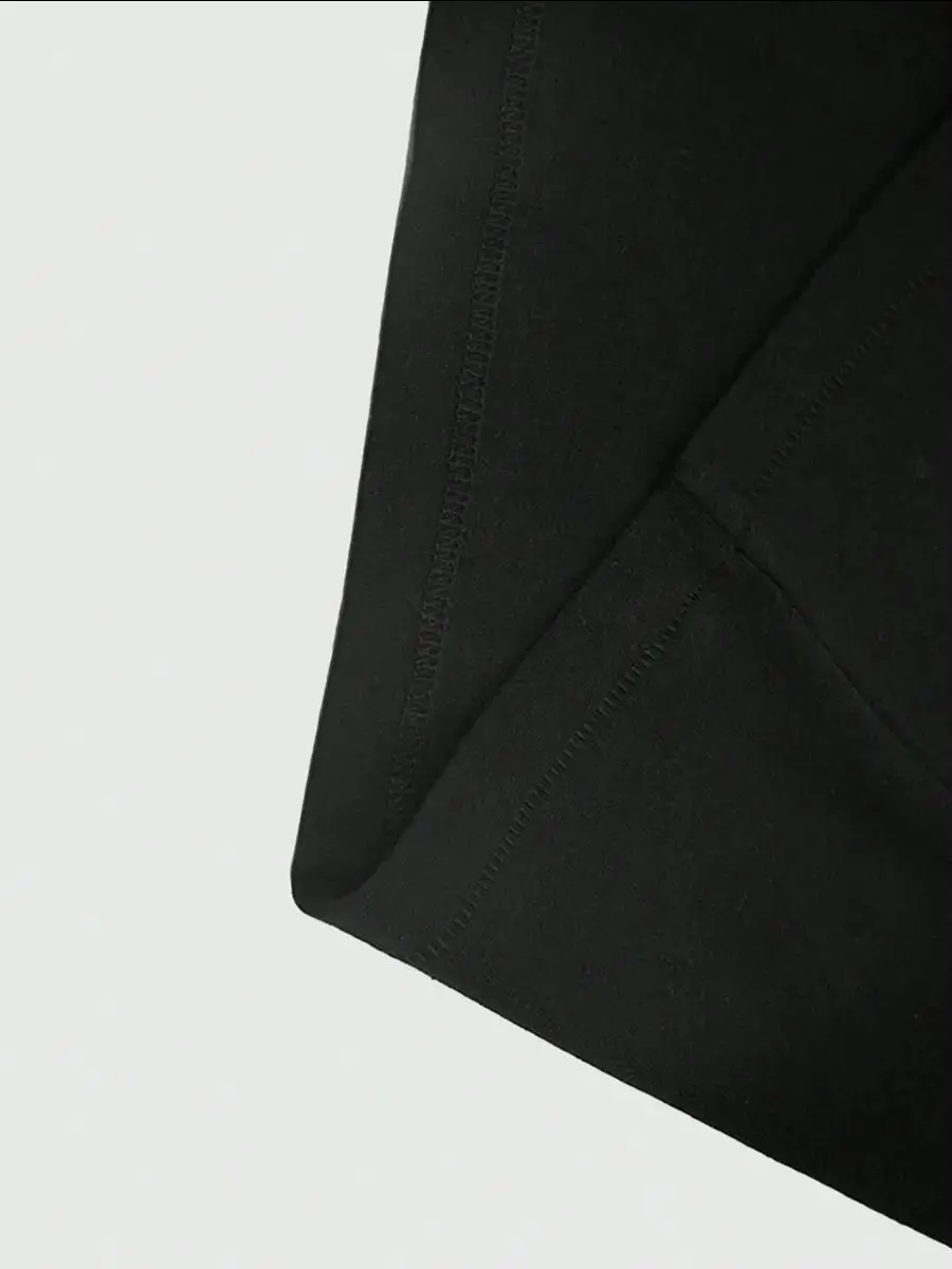 تي شيرت نسائي أسود هاي ستريت - 100% قطن عضوي فضفاض مزين بالزهور