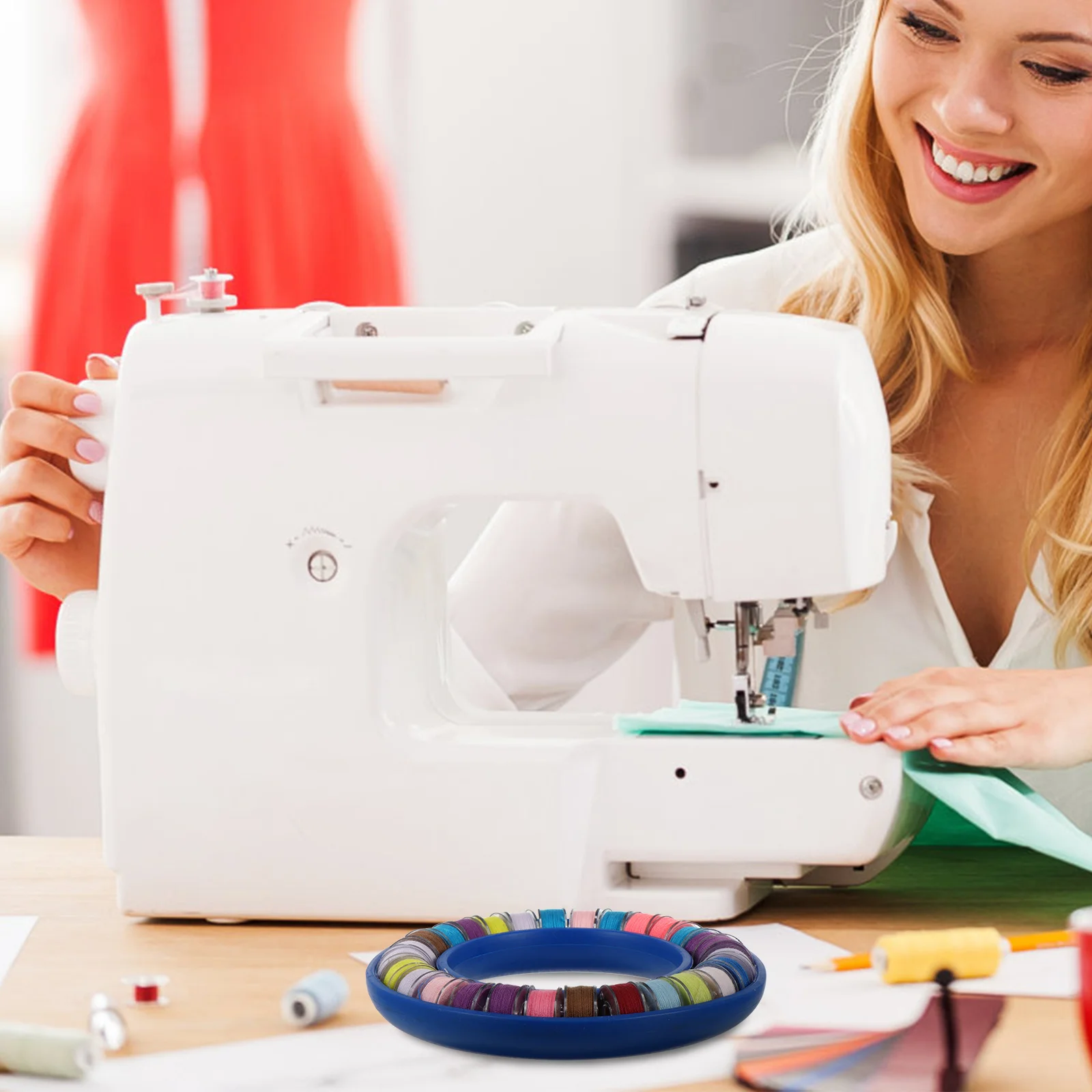 

28Pcs Silicone Bobbin Holder Set Compact Storage Organizer for Bobbins Easy Carry Sewing Tool Thread Management