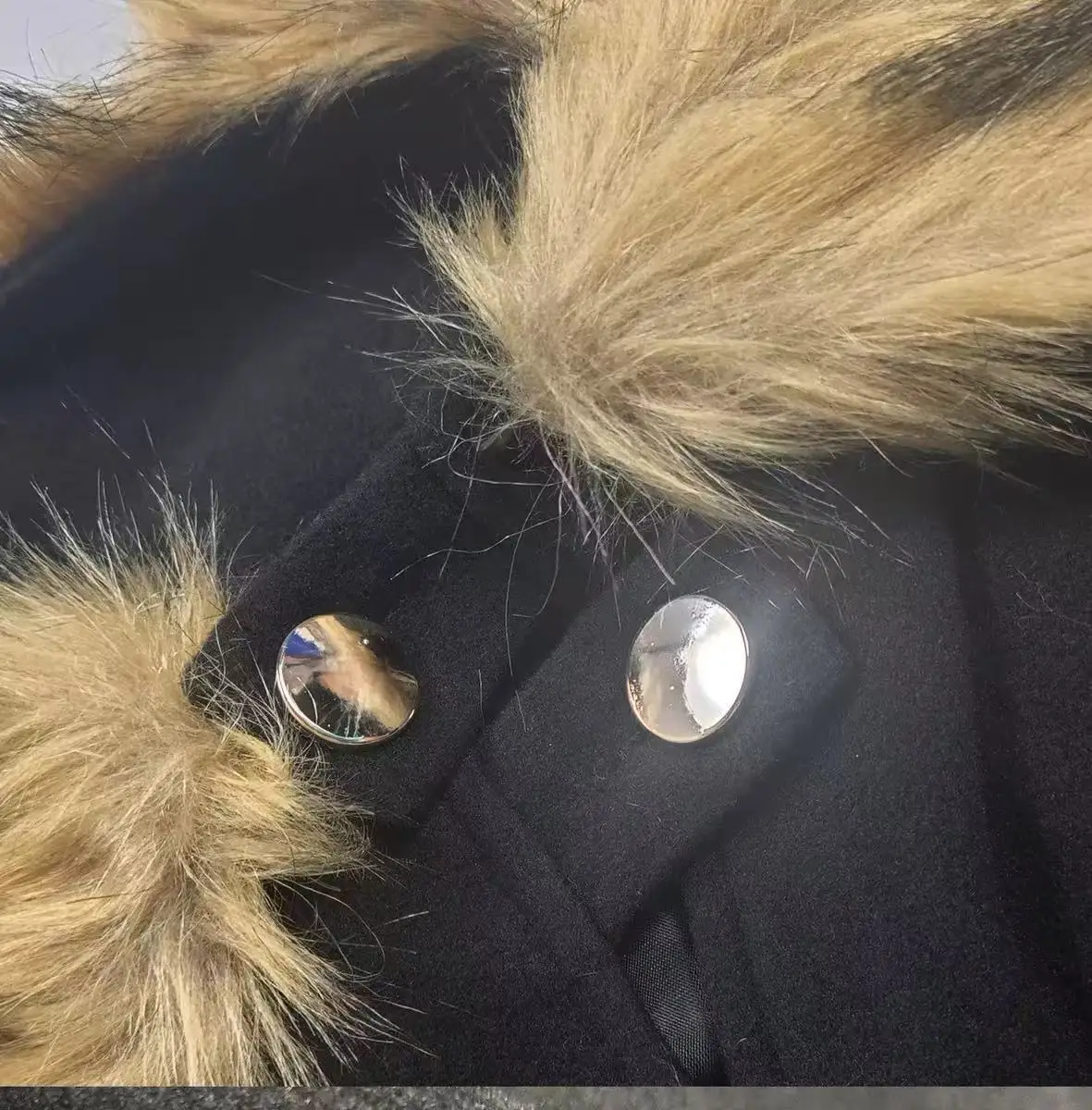 DAZCOS Jubah Abad Pertengahan Jubah Bahu Viking Barbarian Selendang Bulu Beludru Bungkus Kerah Trim Prajurit Kostum Raja Renaisans Pria