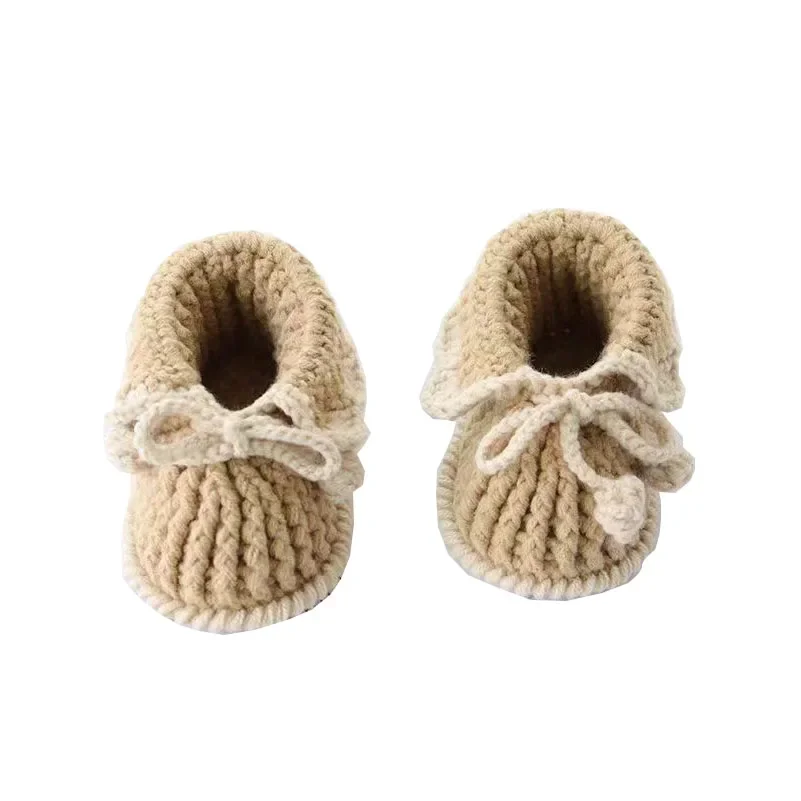 

Набор для вязания крючком детской обуви ручной работы для беременных женщин, 0-6 месяцев, комплект материалов для рукоделия с готовыми пинетками