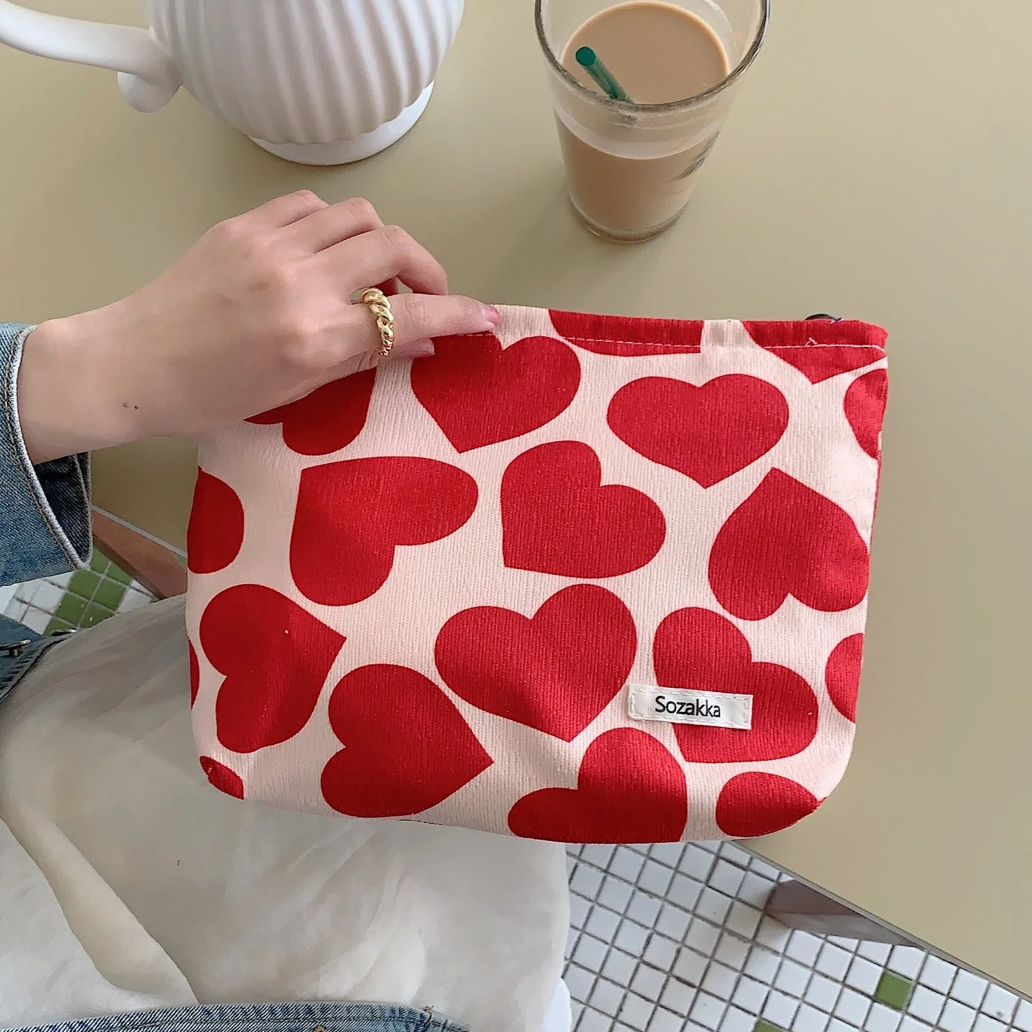 Vintage Flower Women\'s Cosmetic Bag Love Heart Ladies Portable Clutch Purse Handbags Female Daily Lipstick Makeup Storage Bags