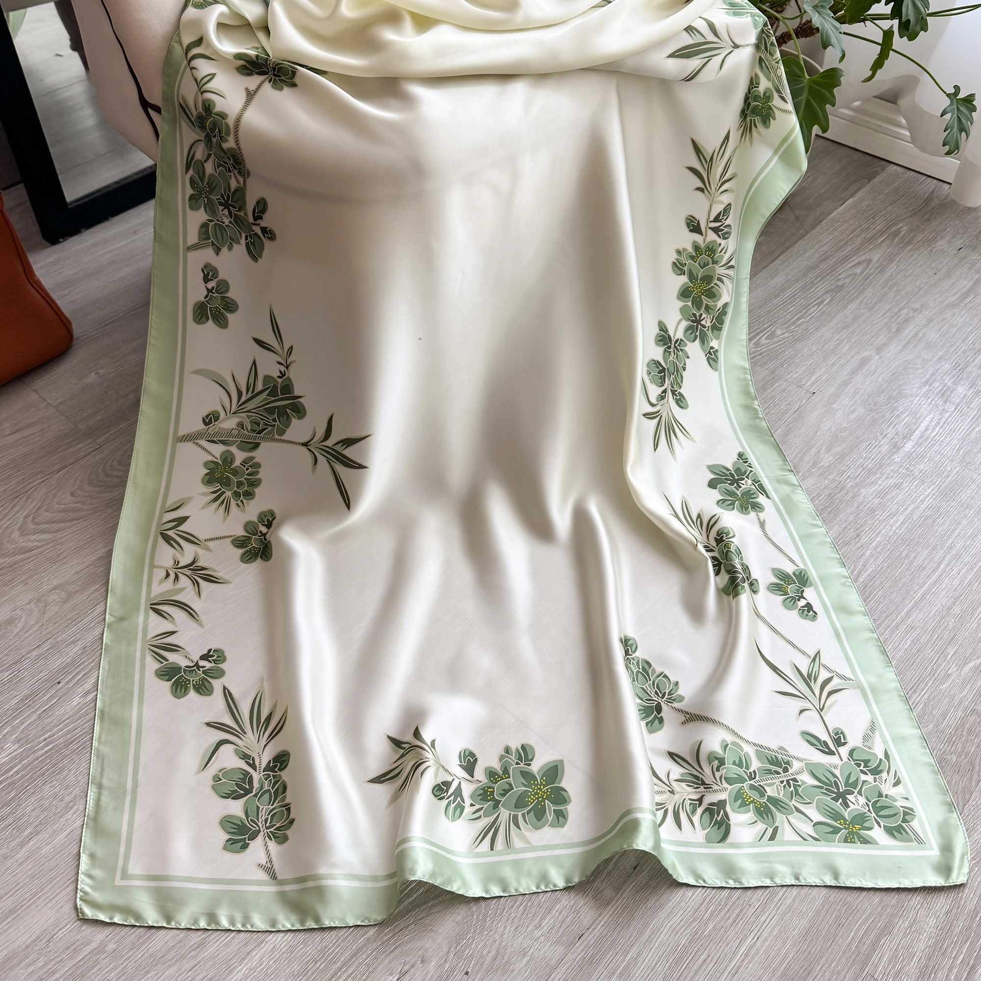 Klassischer Seidenschal 180x90cm für Damen, großer modischer bedruckter Schal für Büro, Hijab, Strandtuch, Bandana, Muffler, Pareo – Detail 6