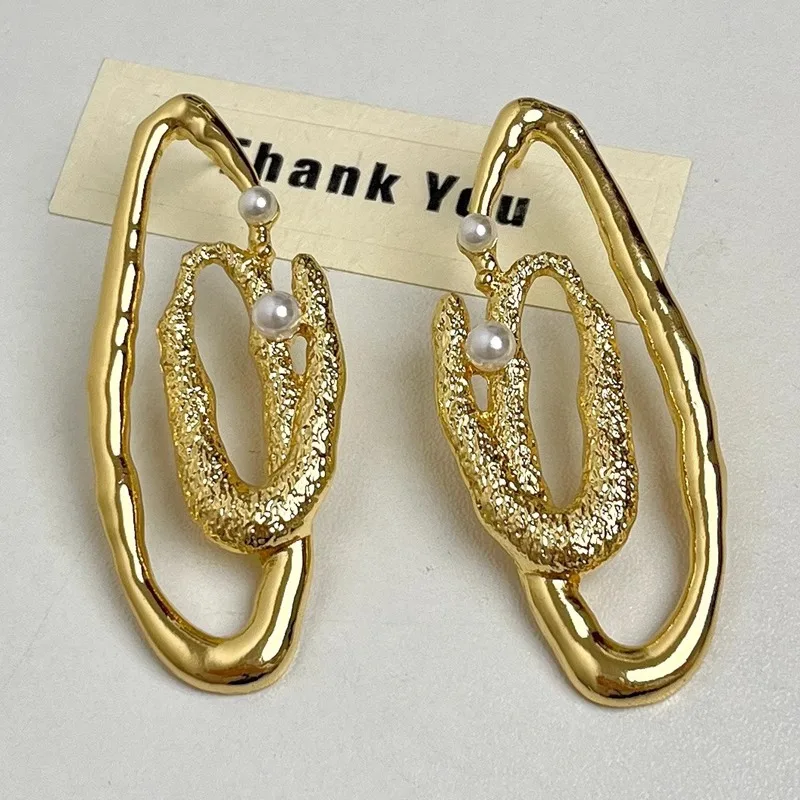 Kshmir metal oval unique earrings for women 2025 new high-end and exaggerated simple fashionable women jewelry accessories