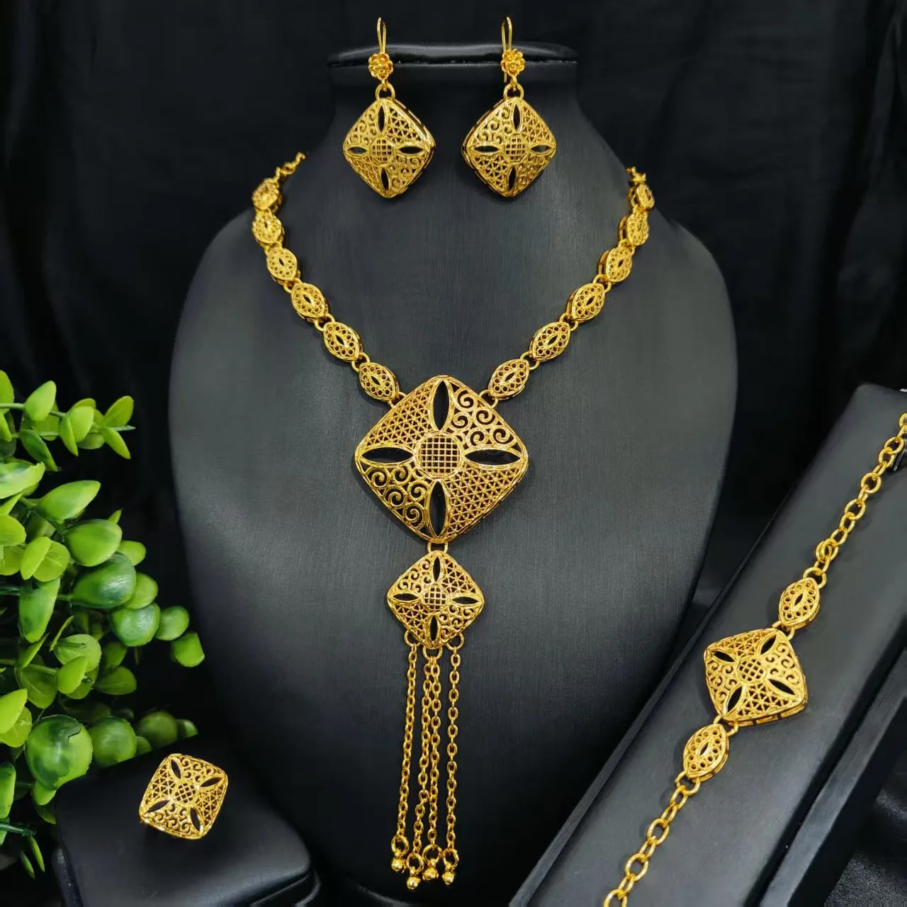 Luxury 24K 9999 Pure Gold real gold Women's gold-plated four-piece openwork tassel necklace bracelet