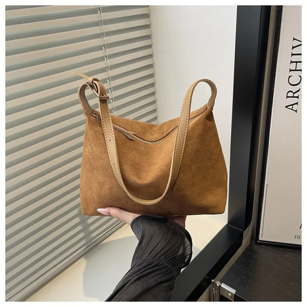 Boston-Stil Schultertasche mit Großer Kapazität, Wildleder, Verstellbarer Riemen, Umhängetasche mit Reißverschluss, Damenhandtasche für Pendler – Detail 12
