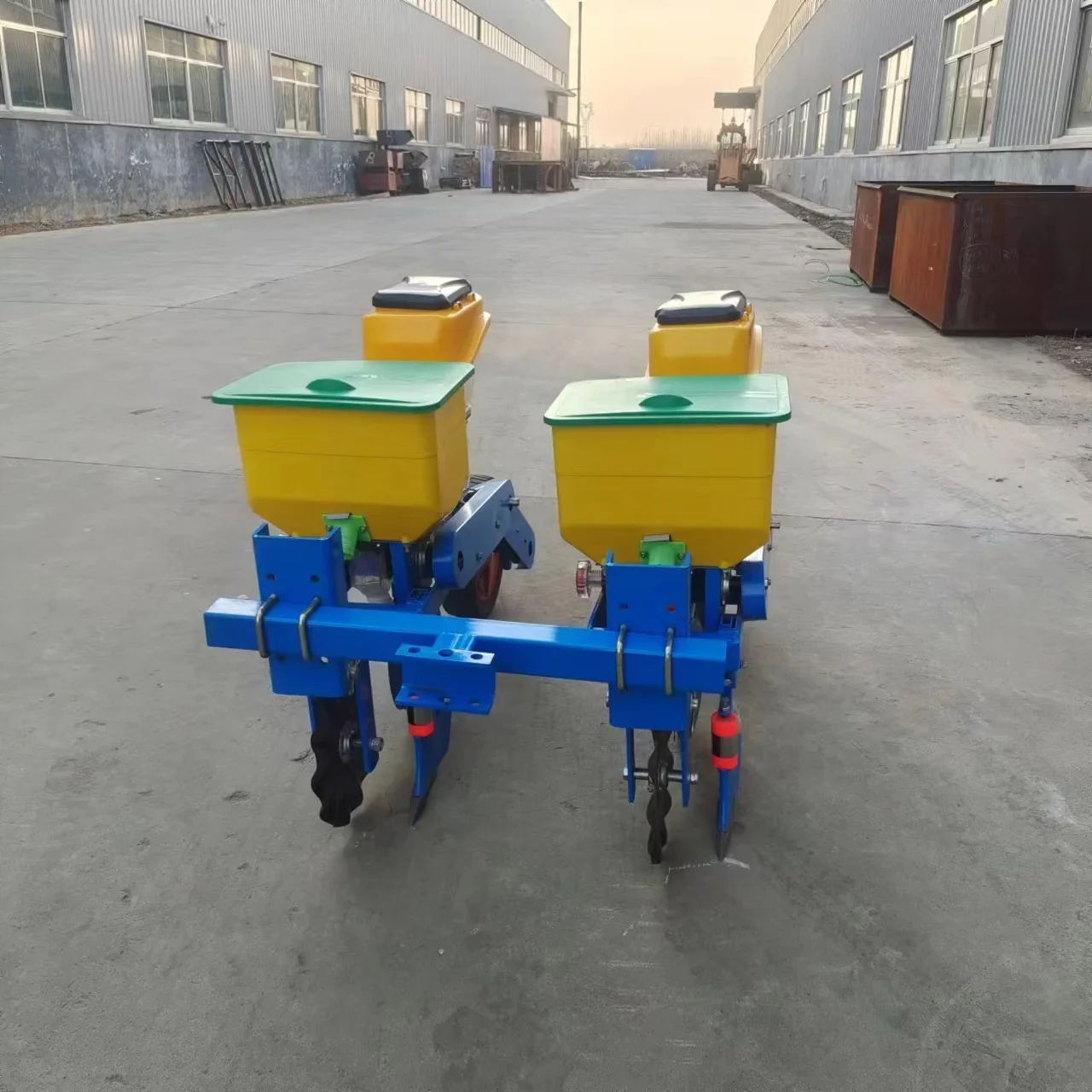 Corn seeder with fertilizer hand corn planter