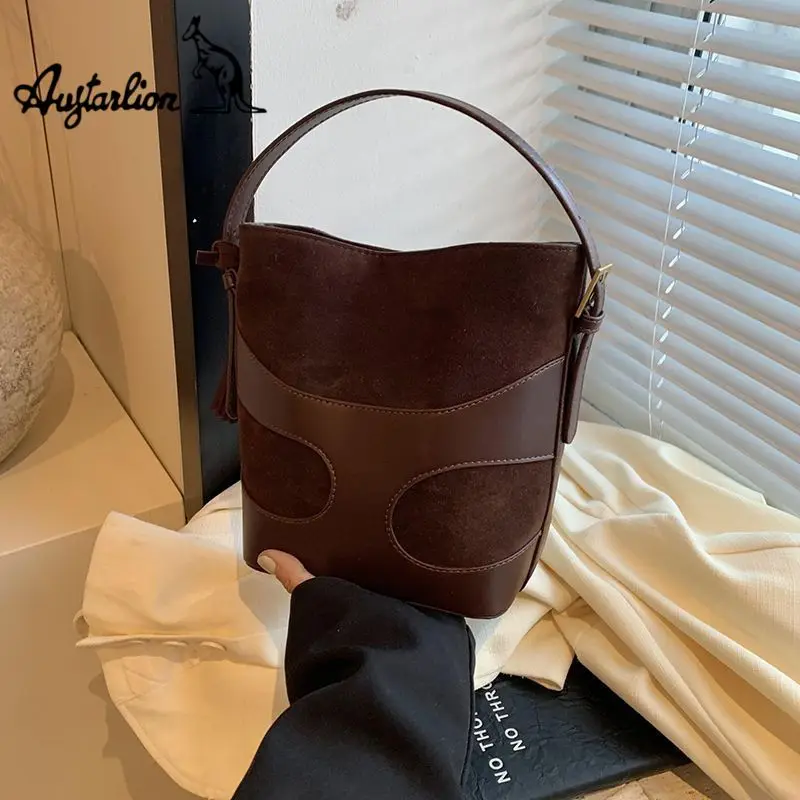 Retro Maillard Small Bag Women's New Shoulder Bucket Bag Design Sense Commuter Messenger Bag Exquisite Simple Personality Retro