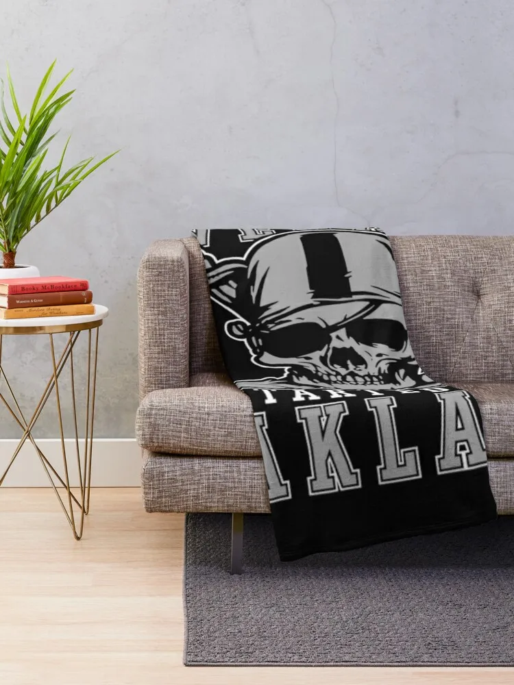 What Happens In Vegas Started In Oakland Football Raider T-Shirt Throw Blanket Bed covers For Sofa Soft Blanket