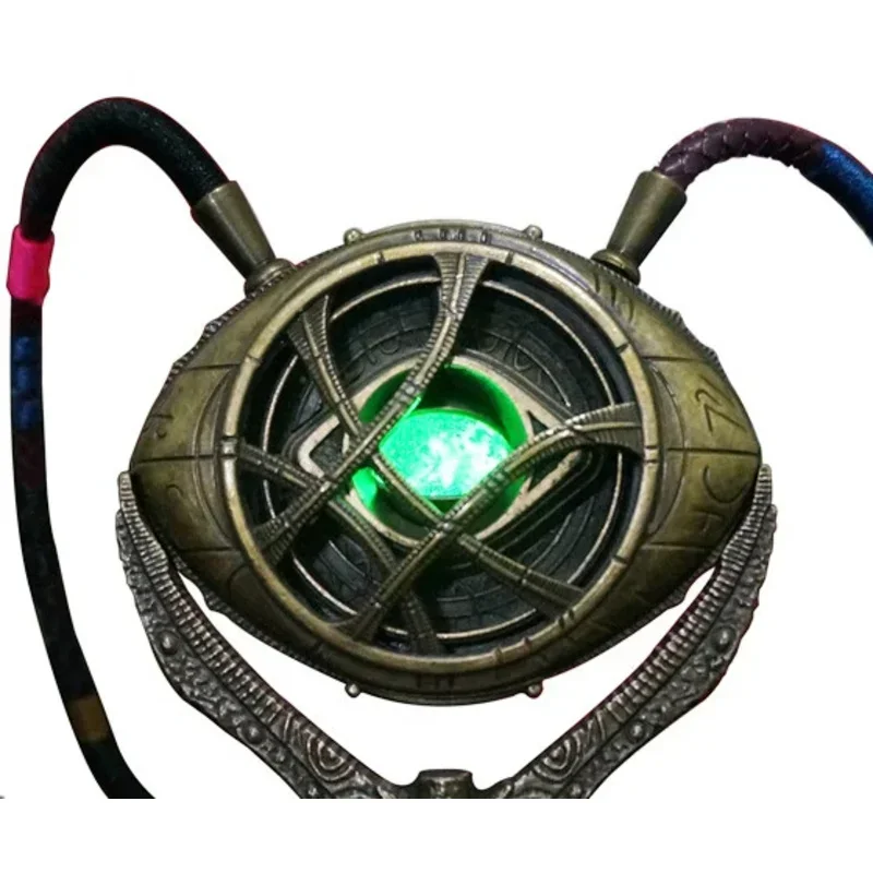 AA طبيب غريب كريستال عين Agamotto قلادة إنفينيتي الحرب قلادة مع قاعدة مجوهرات اكسسوارات 2025 جديد