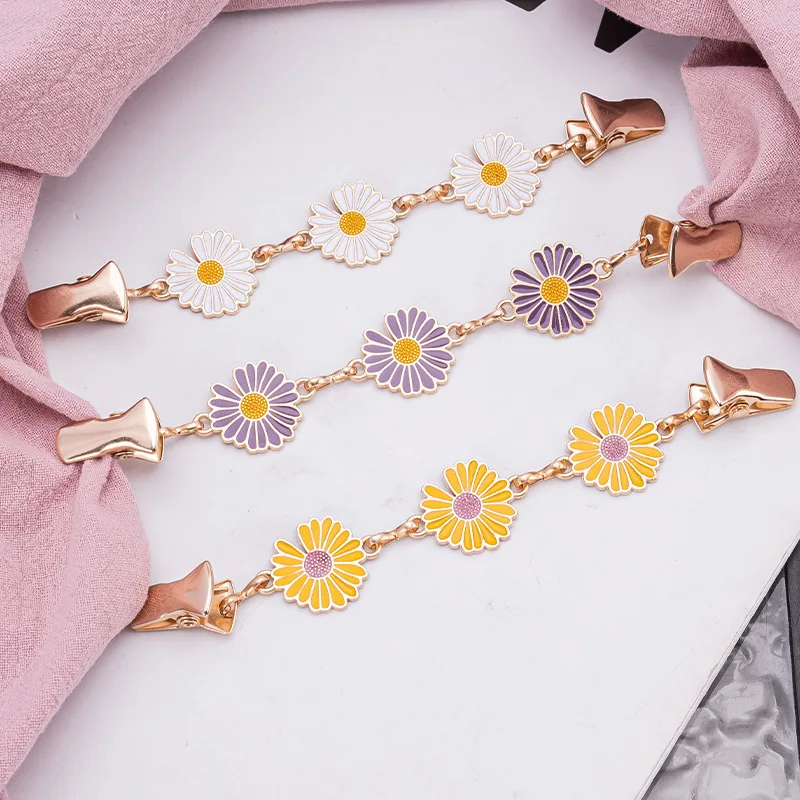 

Daisy Flower Cardigan Clip Wholesale Price, Adjustable Waist Buckle Brooch Pin for Women, Sweater Shawl Dress Fashion Accessory