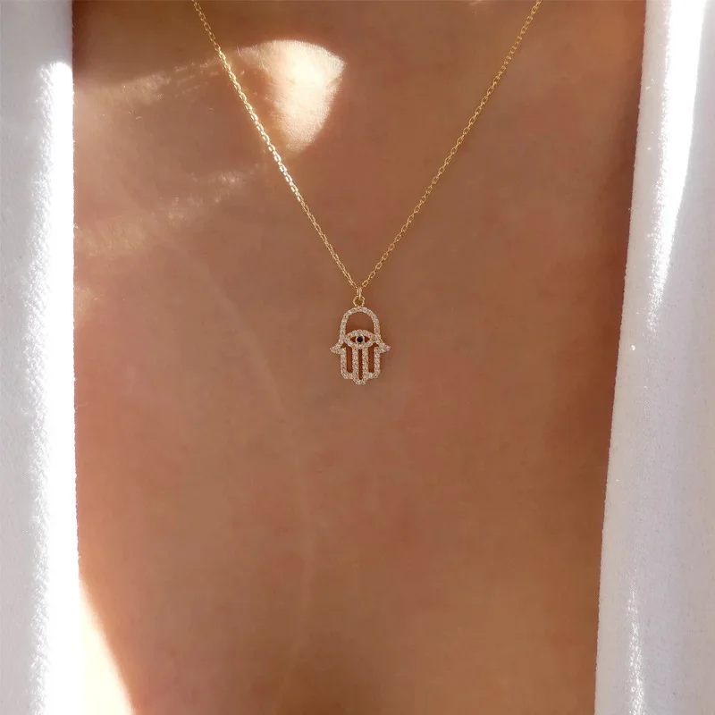 1PC Minimalist Shiny Zircon Fatima Hand Necklace For Women Vintage Hollow Hamsa Hand Clavicle Chain Choker Jewelry Gift N334