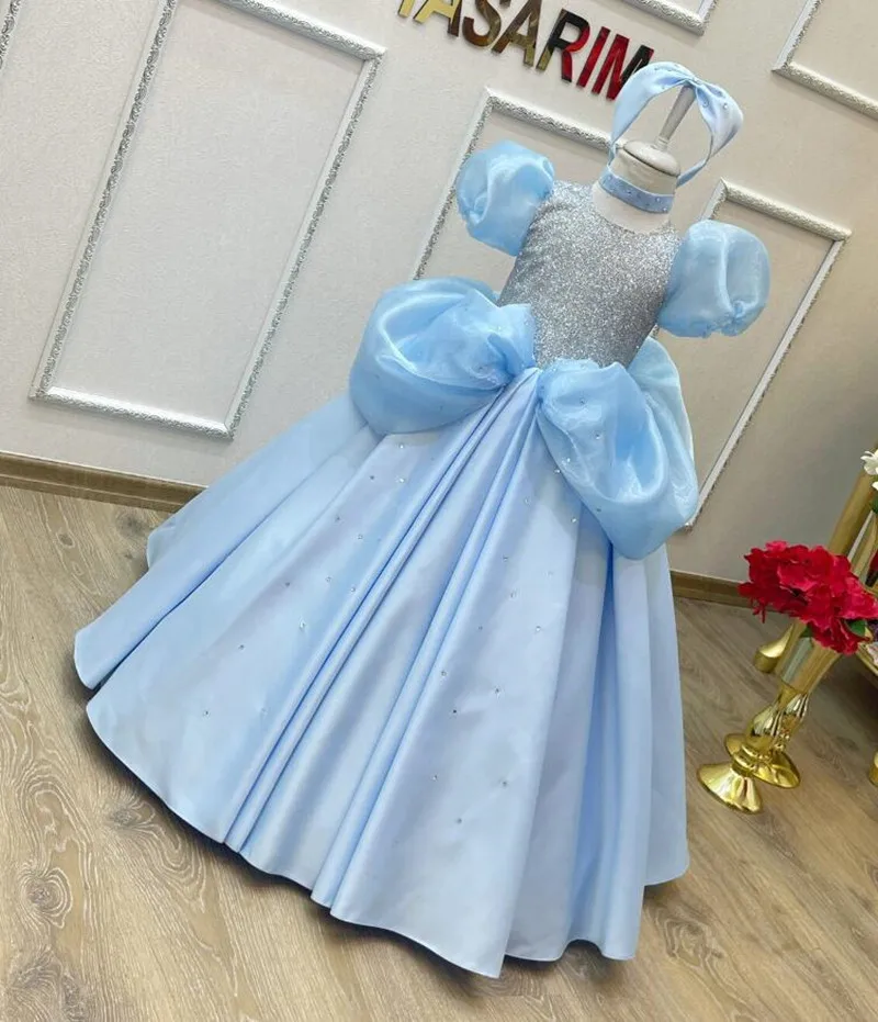 Sukienka dla dziewczynki z kwiatami na ślub Niebieska satynowa bufiasta sukienka z krótkim rękawem O-neck Princess Dress Kids Party Birthday First Communion Ball Gown