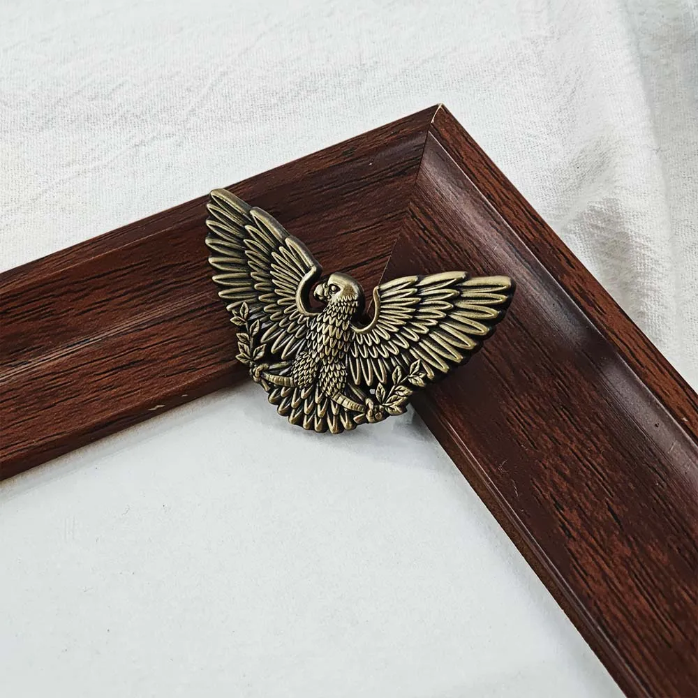 Vintage Imperial Eagle Wings Enamel Pins Military Air Force Brooches Hollow Gold Metal Badge Clothes Backpack Lapel Pin Gift