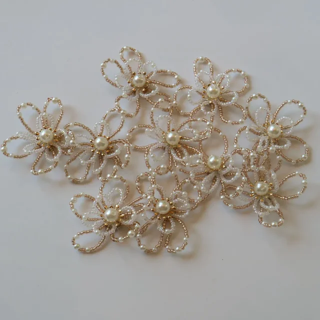 10 sztuk/partia perłowy kwiat rhinestone naszywki z koralikami na ubrania przyszyć cekinową naszywkę aplikacja haftowane parches bordados para