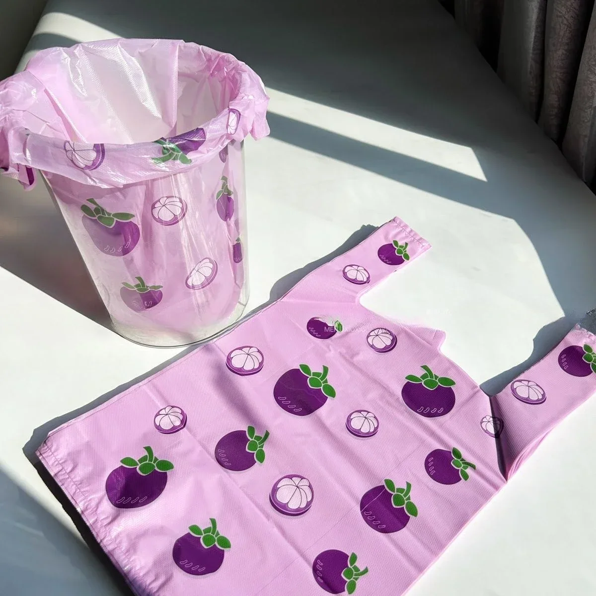 

50pcs Fruit Pattern Purple Cute Handheld Plastic Bag Thick Leak Proof Garbage Bag Fruit Dessert Vest Style Packaging Pocket