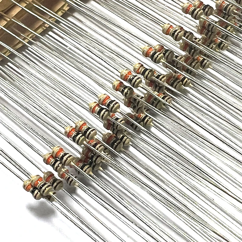 100 個 1/8 ワットカーボン皮膜抵抗 5% 0R 1R 10R 100R 1K 10K 100K 1M 1 10 100 R K オーム 0.125W 0R--1M