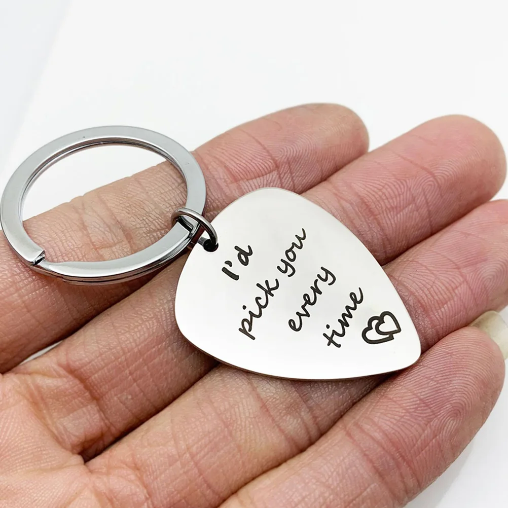 

Guitar Pick Keychain Couple Gift Keychains Valentine's Day Creative Stainless Steel Lovers Practical