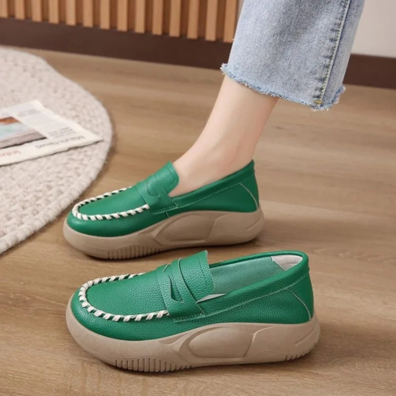 Vrouwen Comfort Slip-on Casual Schoen Zachte Mid Hak Vrijetijdssneakers Moeder Dagelijks Wandelen Loopschoenen Meisjes Mode Mocassins