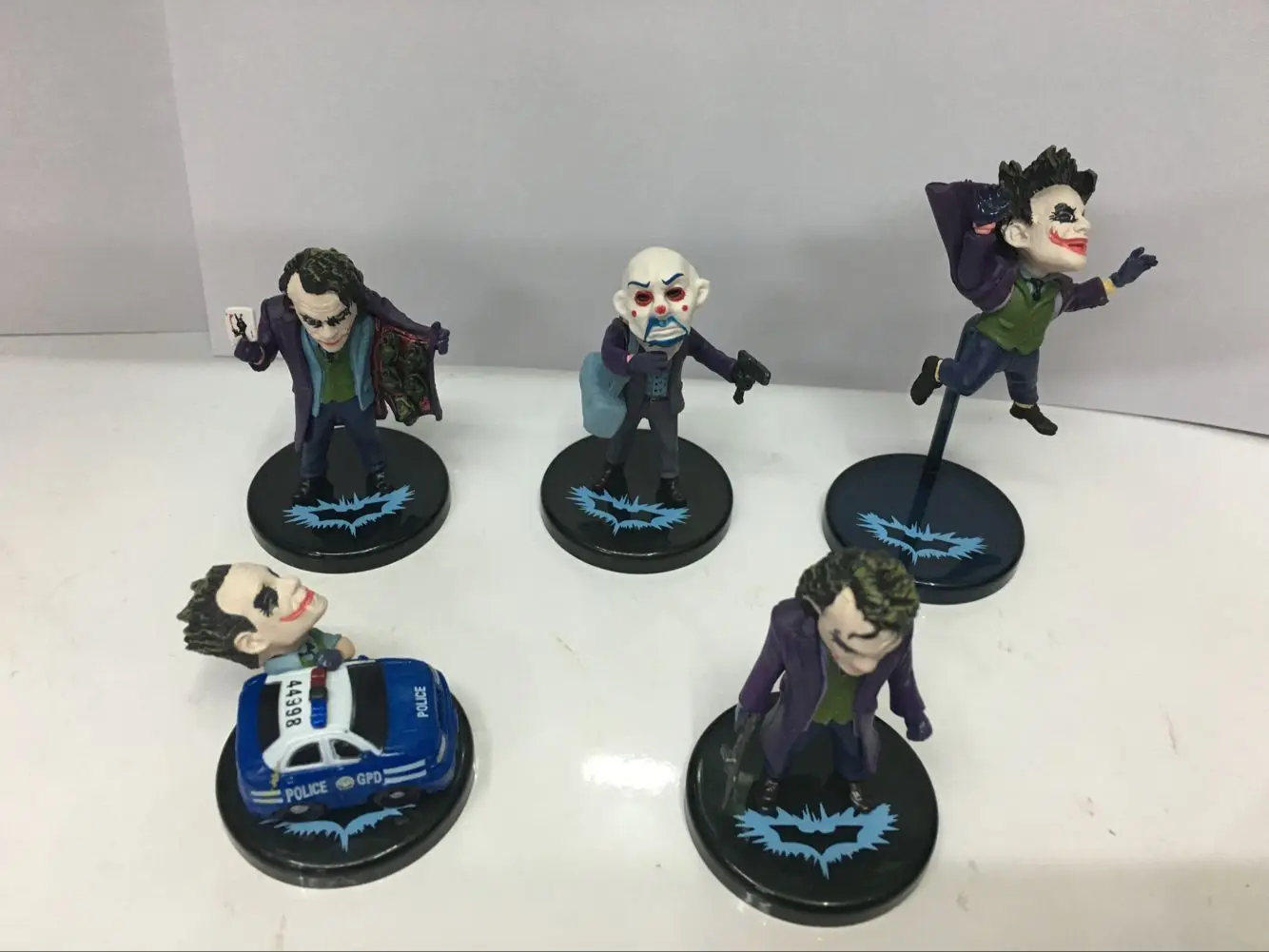 5pcs/set The Dark Knight Joker PVC Action Figure Collectible Model Toy 6~10cm