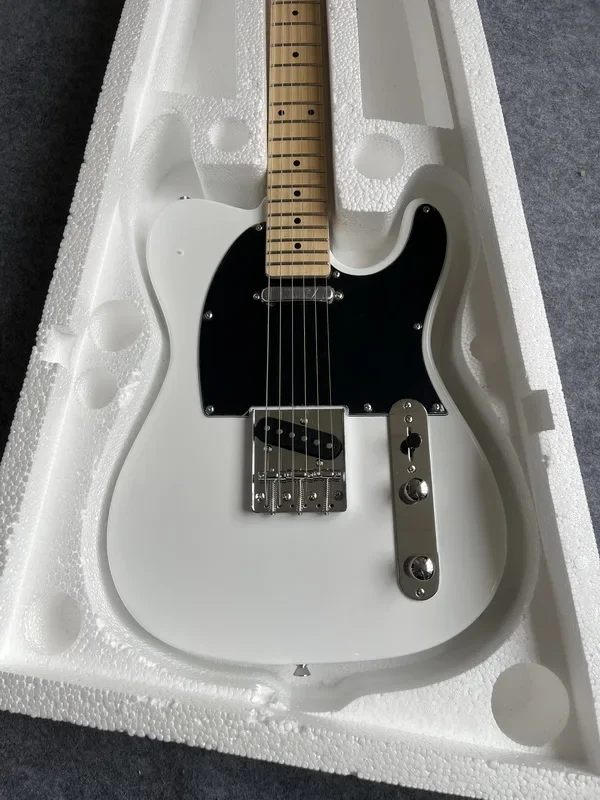 

Famous electric guitar, professional performance level, made by professional team, excellent timbre, free delivery to home.