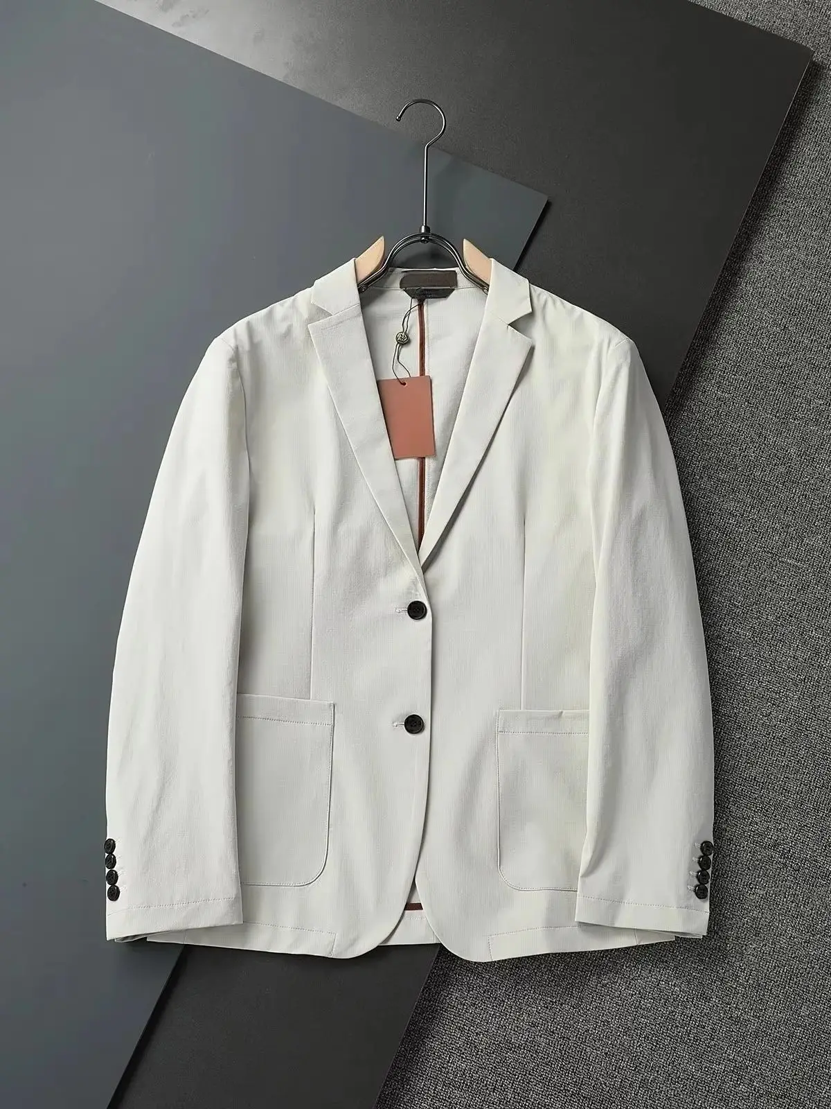 

LP Italy 25ss breathable simple business flat barge collar suit casual suit