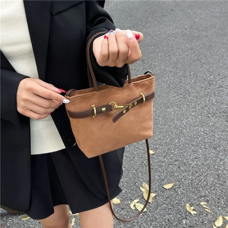 

Women's Hand Bags Crafted From Glen-Printed Leather Boasting Paris Famous Vintage Neat Daily Look​