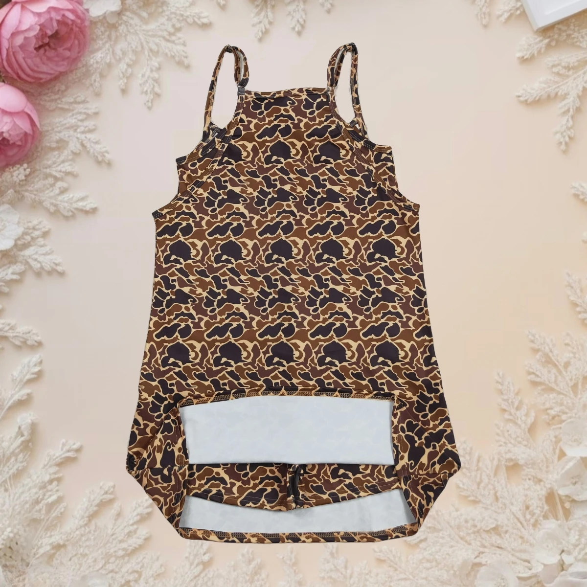 

Wholesale Womens Knee Length Yoga Shorts with Pockets and Straps Brown Camo Summer Active Comfortable Casual Breathable Fashion