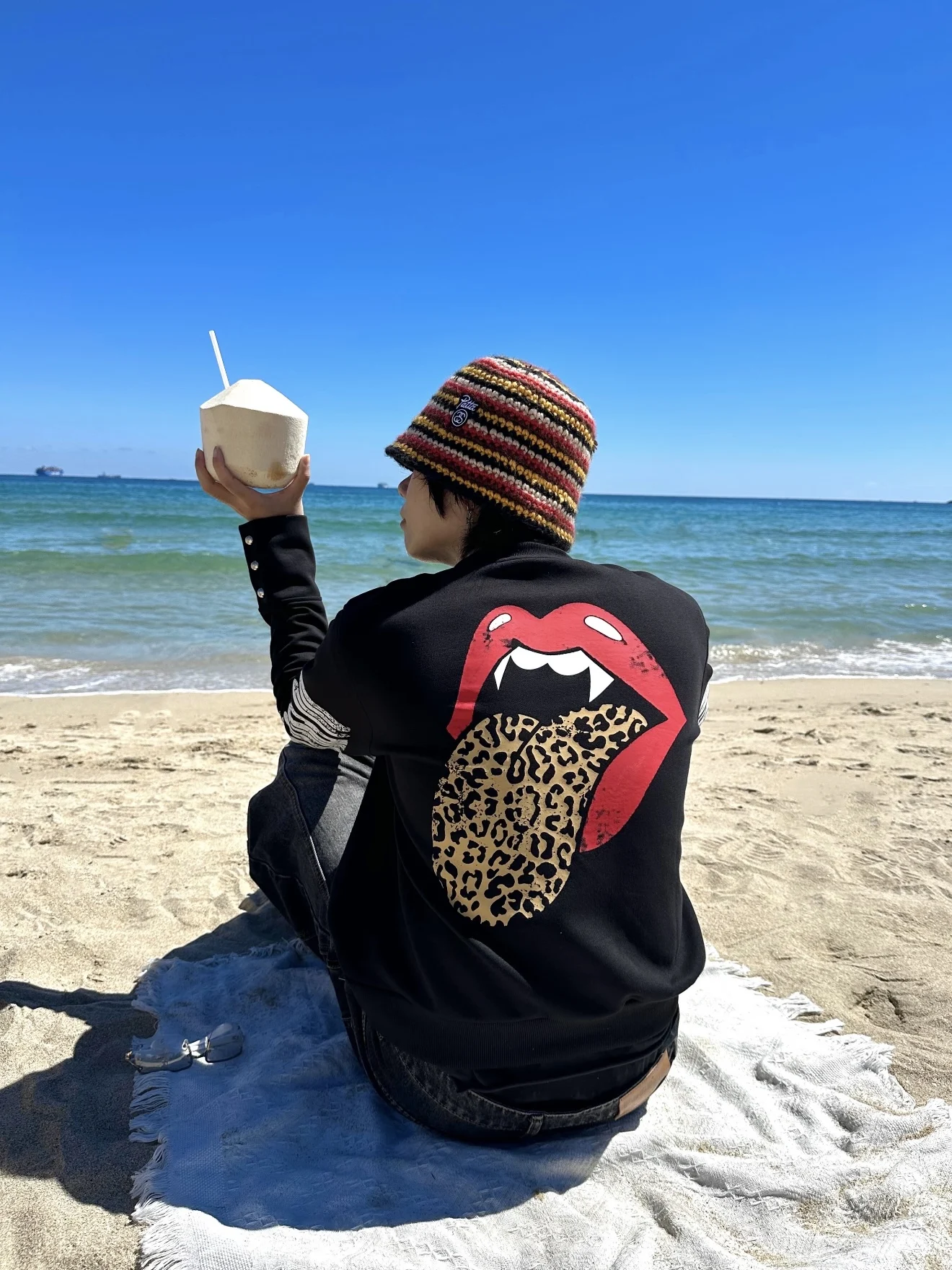 

Унисекс худи с длинным рукавом, леопардовым принтом и забавным рисунком в виде языка, в уличном стиле, универсальное, удобное, дышащее, с круглым вырезом, вязаное, S...