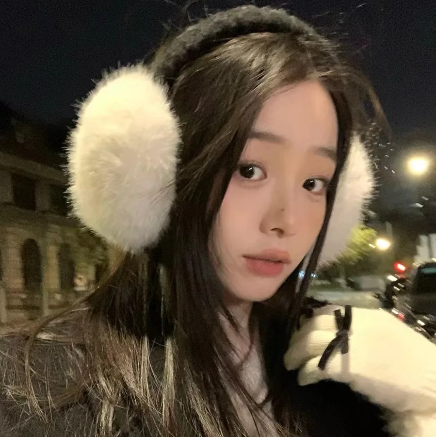 Anjj Korean Style Fashion Earmuffs 2025 Winter New Exquisite Luxurious Imitation Rabbit Fur Warm Ear Protect New Year's Gift