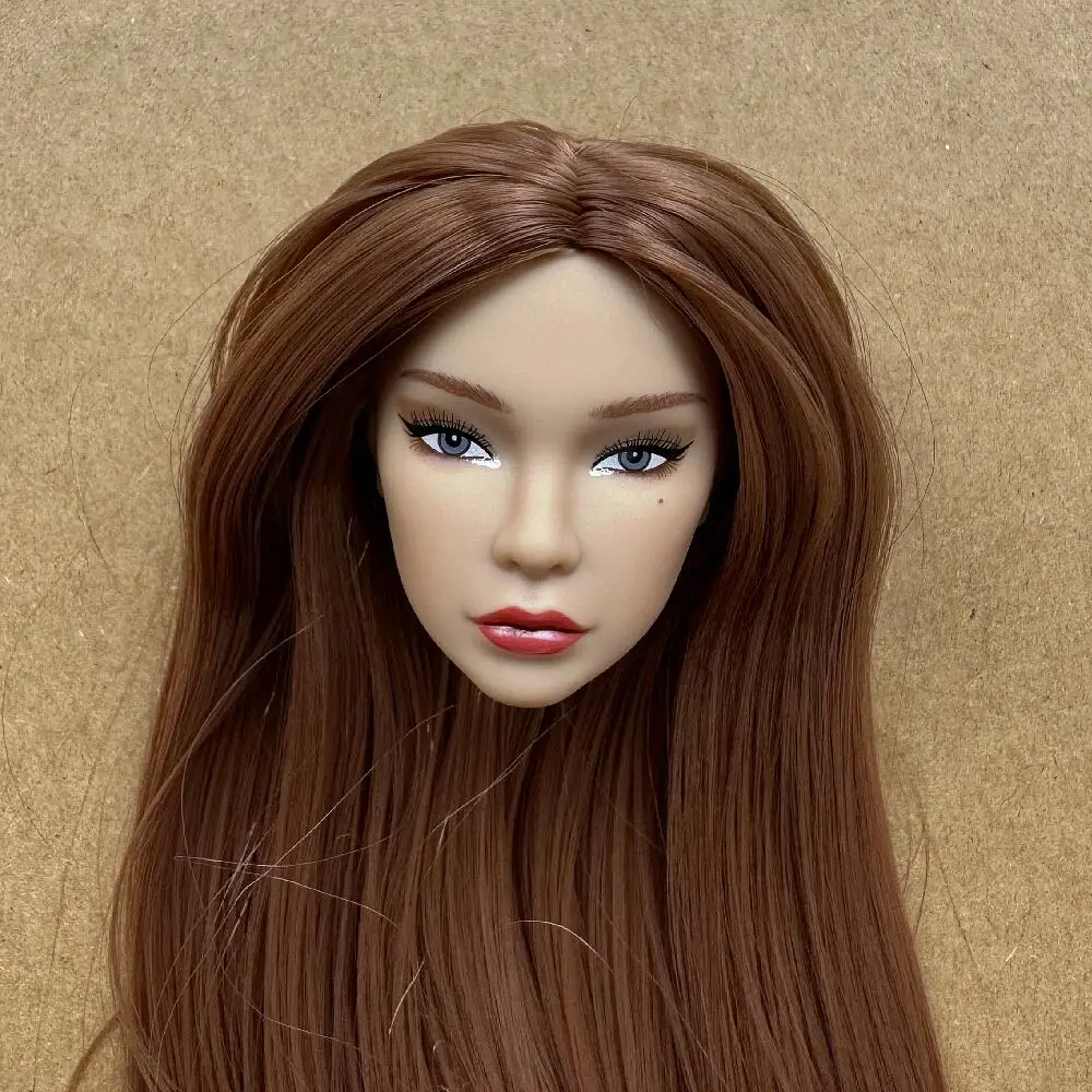 1/6 Maßstab Modellpuppenköpfe mit Maulwurfdetail, mehrfarbige Haaroptionen, braune, weiße, beige Hauttöne für Puppenbau-Sammlerstücke – Detail 12