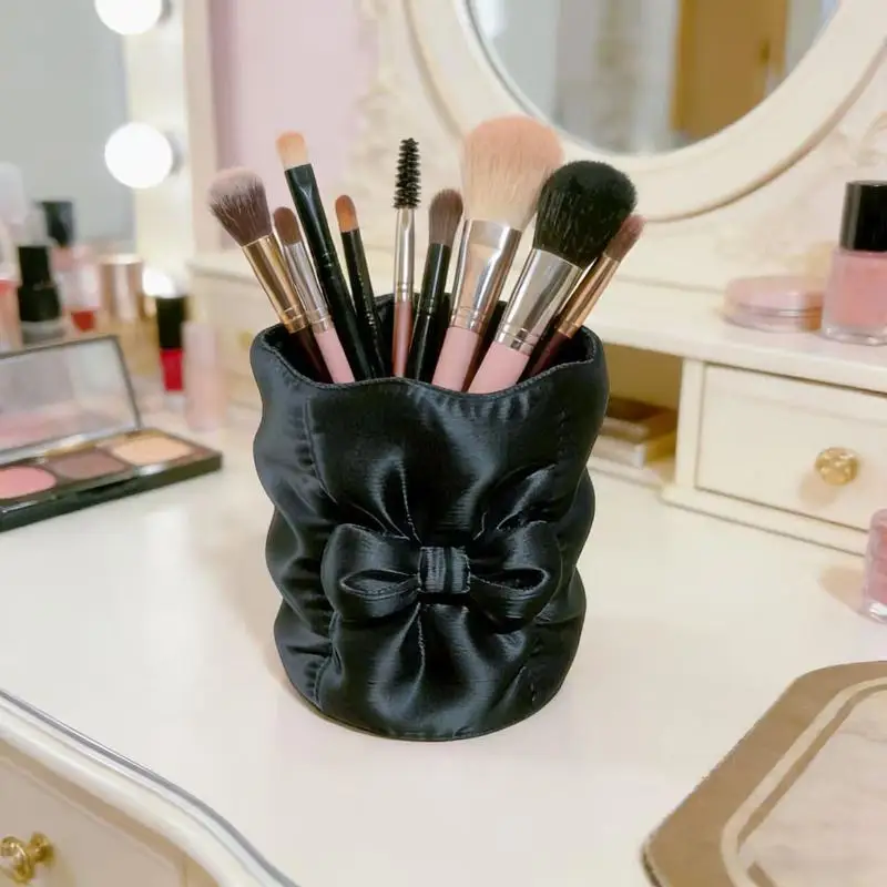 Plastic Large Capacity Makeup Brush Holder with Cute Bow Cosmetic Storage Organizer for Home Vanity Table