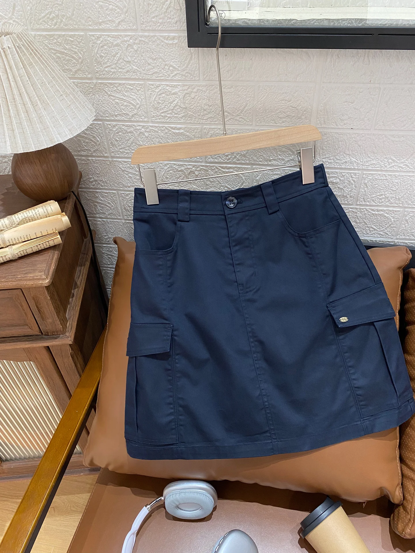 Saia Feminina Confortável Casual Solta Estilo A-Line para Trabalho, Modelo Meia Saia Paulo Peter, Cintura Média, em Mistura d...