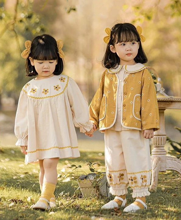 

2023 Spring Summer Family Matching Clothes Pure Cotton Fabric Sister Girls Twins Dress Pants Girl Blouses Shirts