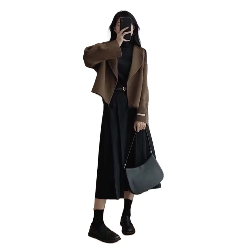 

Весенне-осенняя женская одежда: комплект из двух предметов в стиле Milk Wear, нежный и элегантный, с платьем в стиле Little Fragrant, премиум-класса.