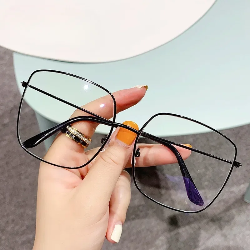 2024 Fashion Elegant Anti Blue Light Glasses Big Square Transparent Metal Frame for Women Men Computer Eye Protection Spectacles