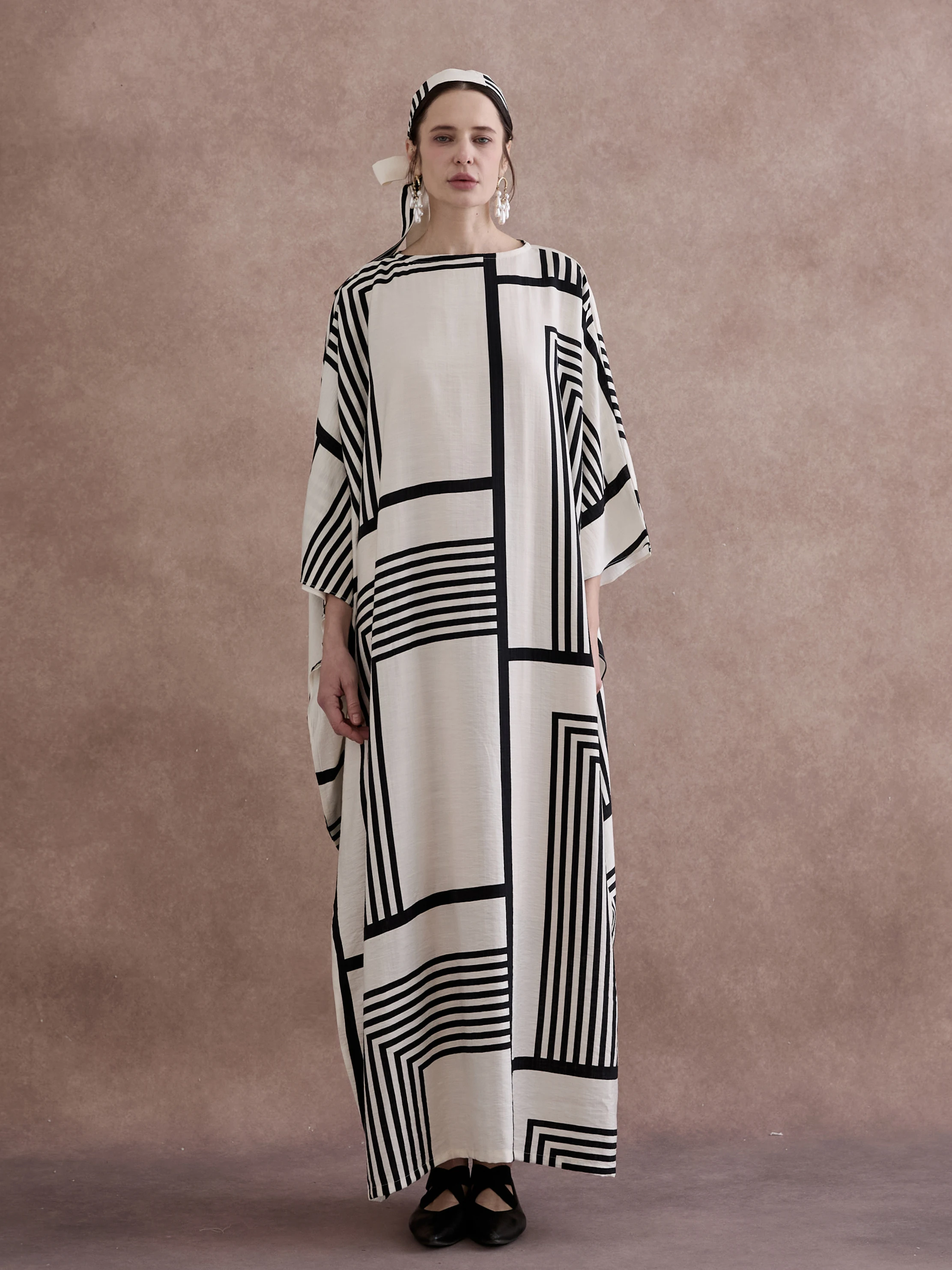 

Новое китайское минималистичное платье с длинным рукавом Y109 в стиле Будды, свободное, элегантное, ультрадлинное, художественное, ретро-платье для женщин