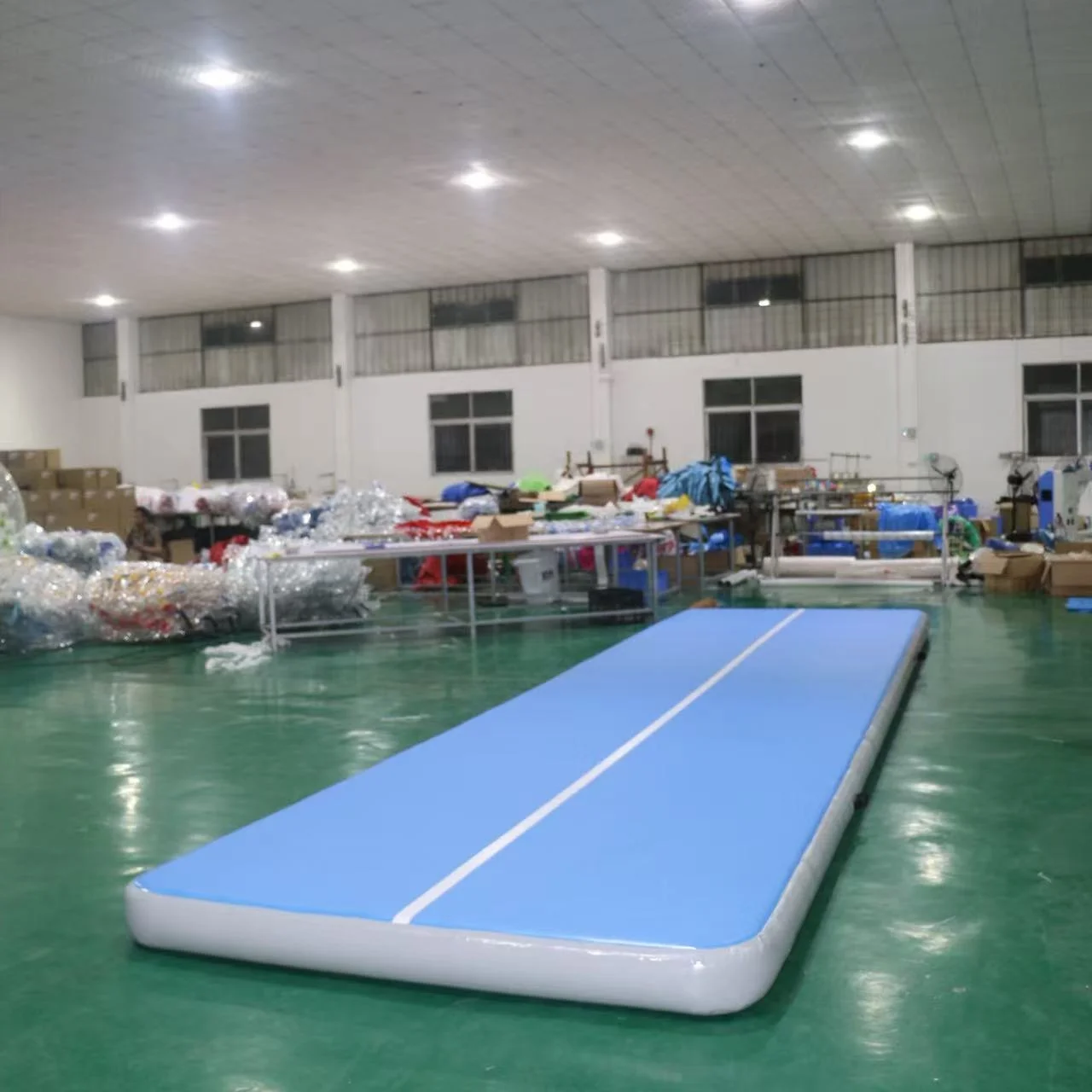 Pista d'aria gonfiabile 8x2x0.2m Tappetini gonfiabili Ginnastica gonfiabile Materasso gonfiabile per ginnastica Palestra Tumble con una pompa