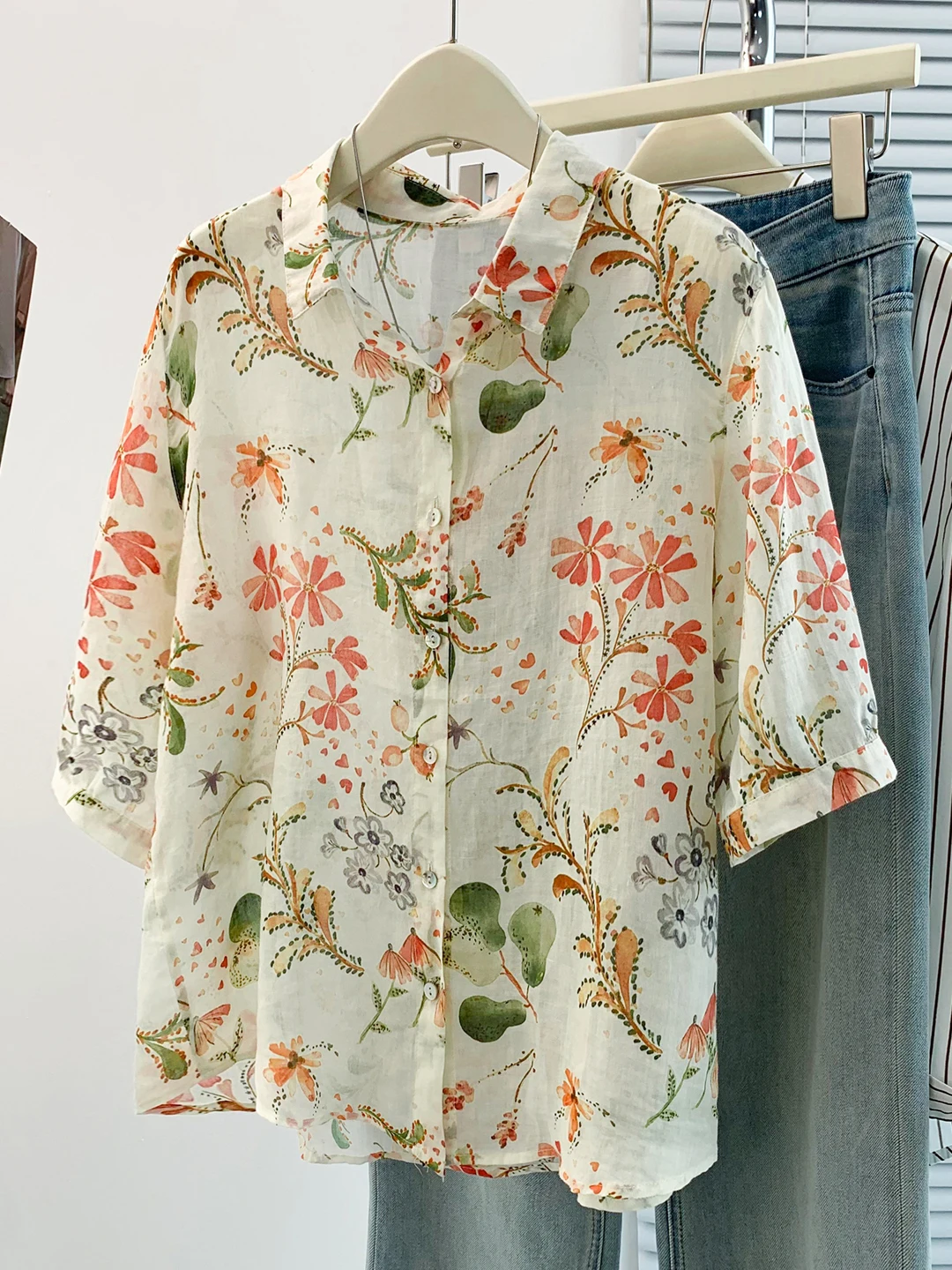 

Artistic Vintage Floral Print Casual Loose Collar Short Sleeve Women's Shirt Breathable Comfortable Summer Top Korean Brand