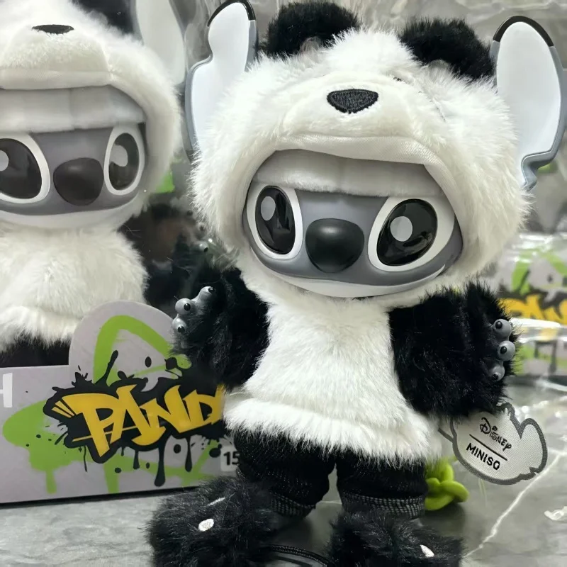 2025 Neues Miniso Disney Vinyl-Spielzeug, Stich-Panda-Version, chinesische Region, limitierte Anime-Figur, beweglicher Desktop-Geschenk-Ornament-Schlüsselanhänger