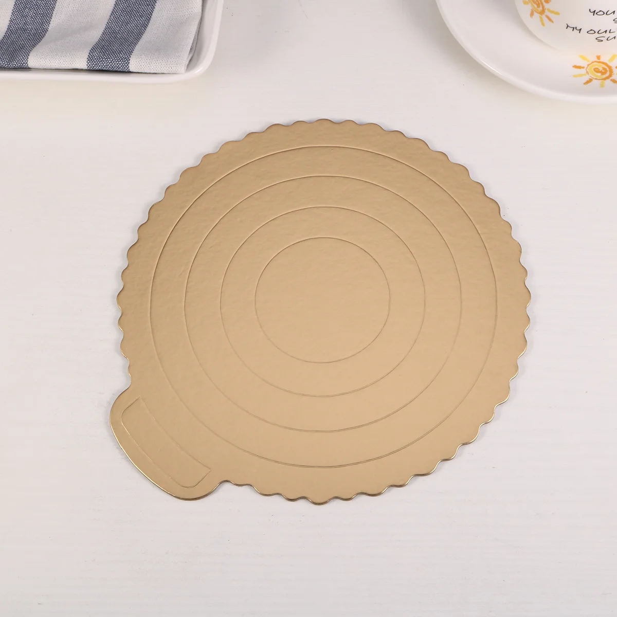 

20Pcs Golden Cake Boards 7.5 Inches Round Shape Sturdy Base for Cakes Appetizers Delicate Desserts Party Wedding Display Baking