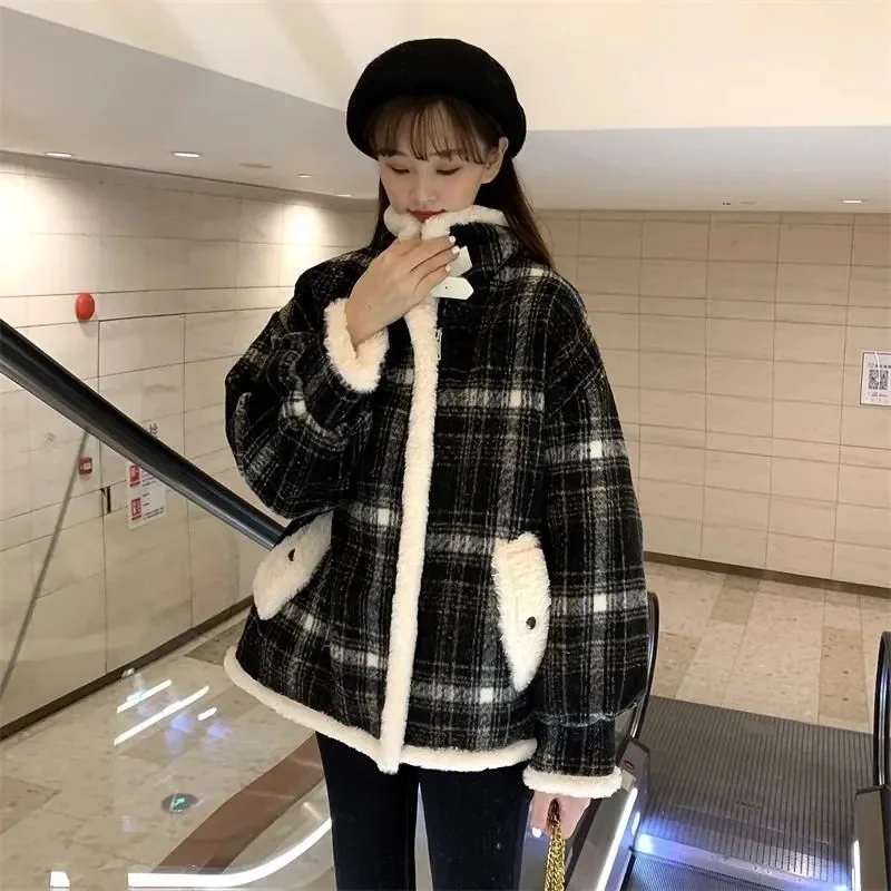 2023 Winter New Festive Small Plaid Jacket With Plush and Thick Patchwork Versatile Long Sleeved Loose Fitting Women's Coat For